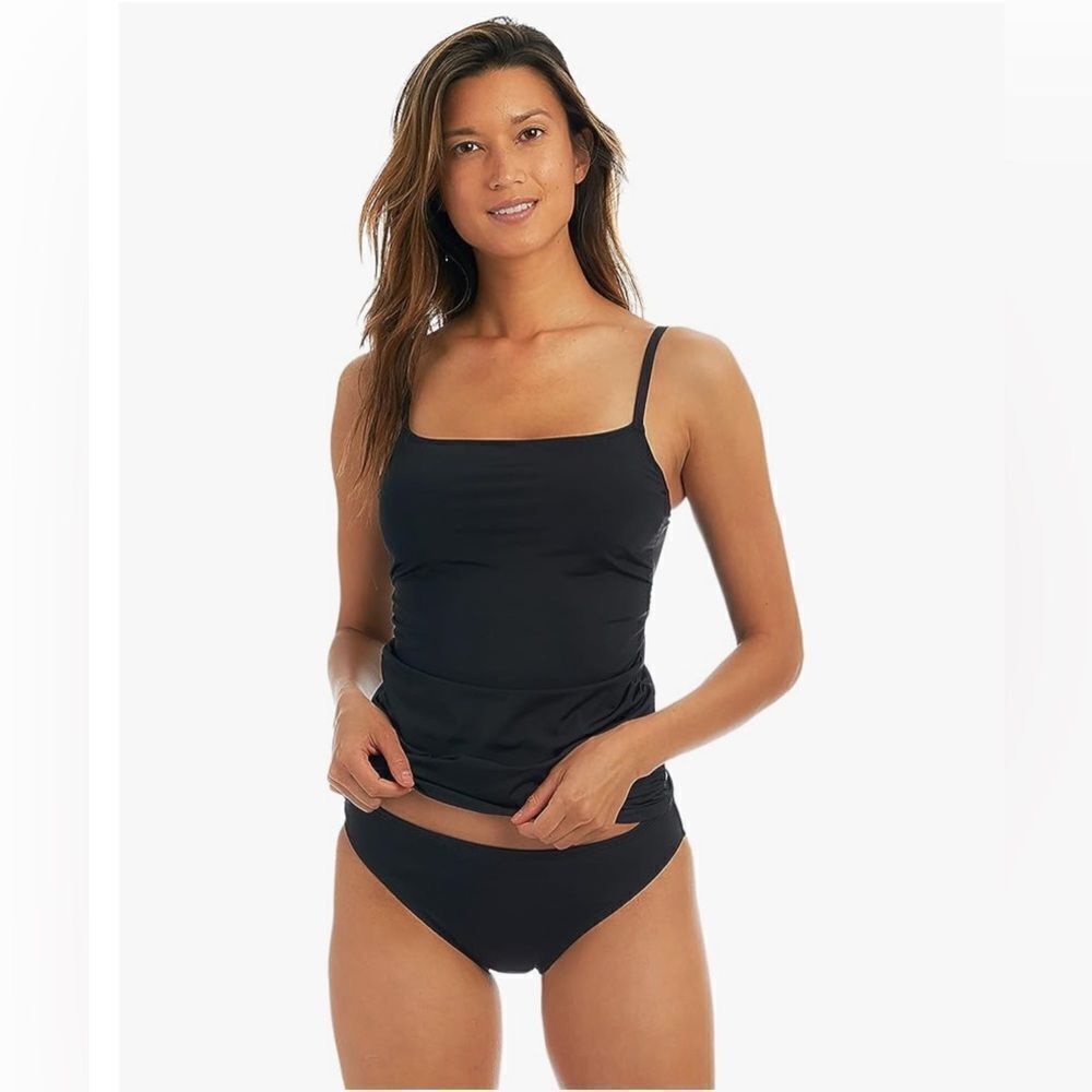 AMAVI Women's Over The Shoulder Underwire Tankini Hipster Bottom Set black
